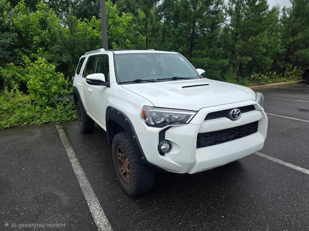 Used 2018 Super White Toyota SR5 Premium image 5