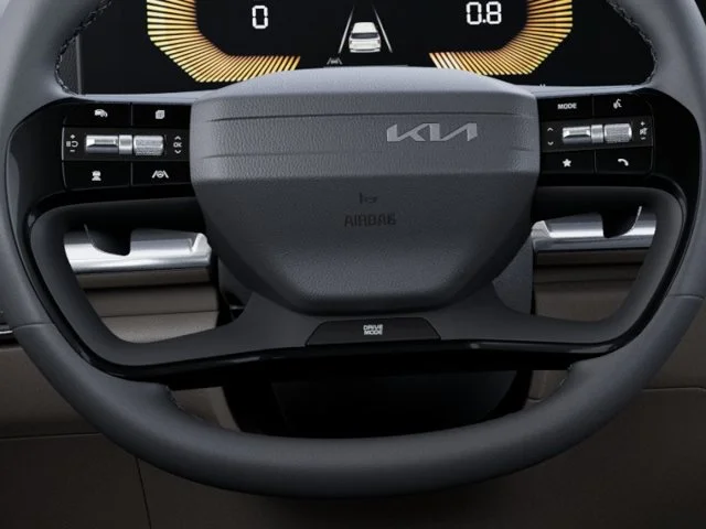 New 2027 White Kia LXS image 22