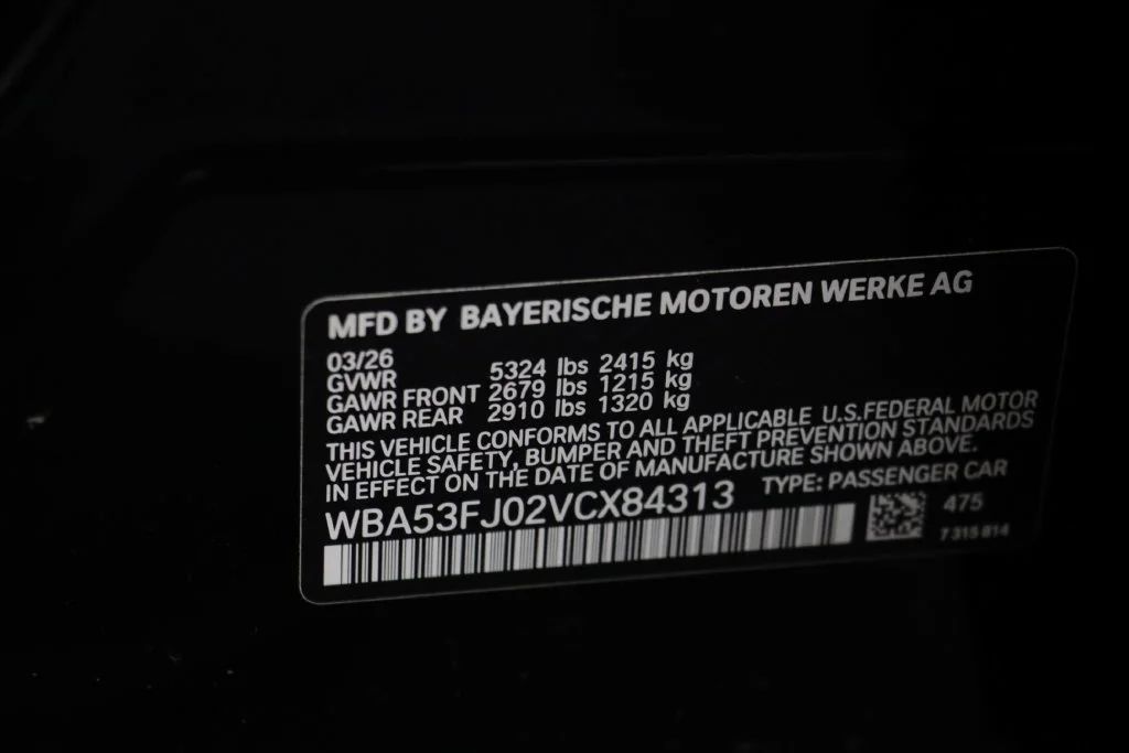 New 2027 BLACK SAPPHIRE BMW 530i xDrive image 25
