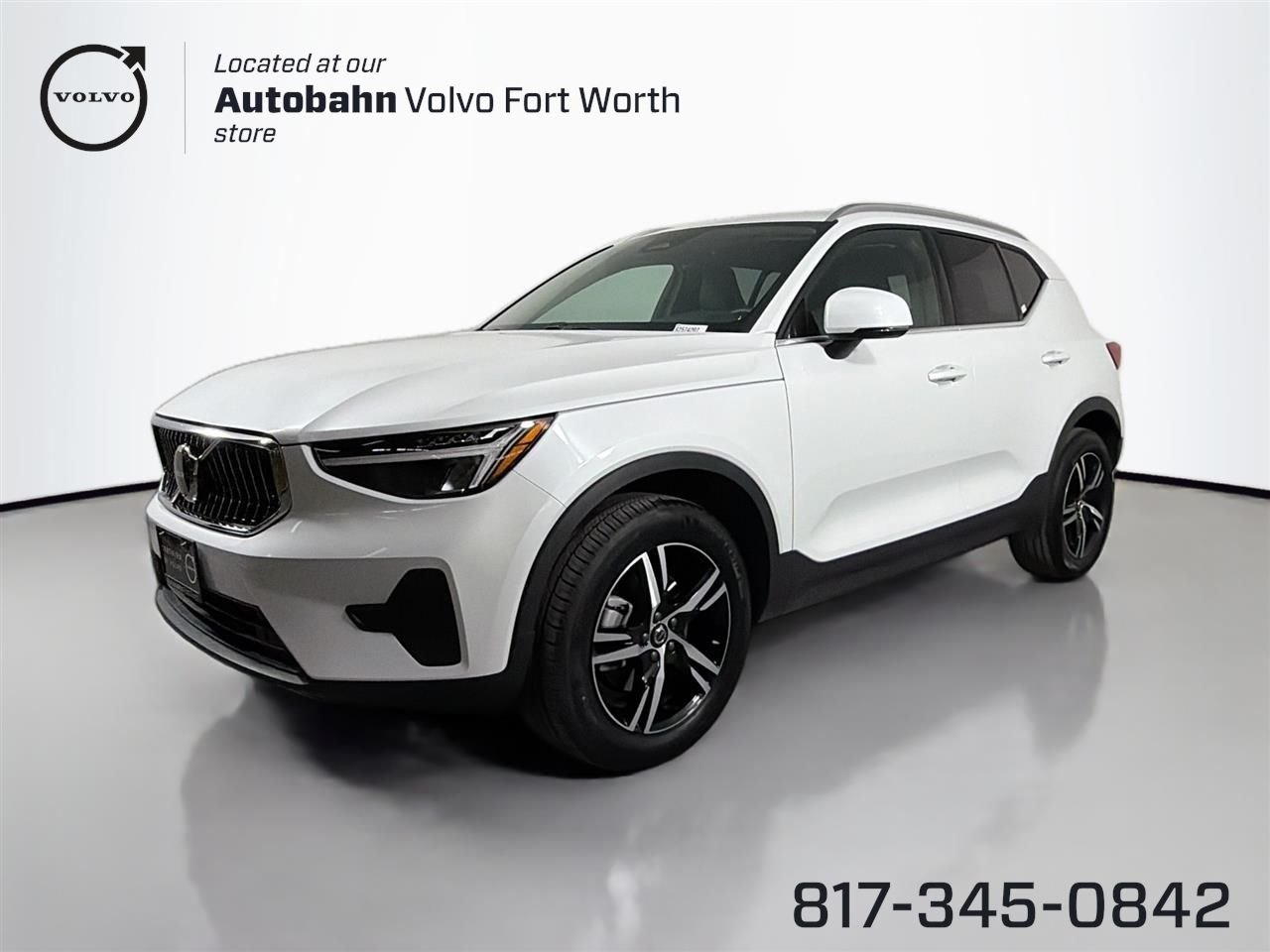2025 Volvo XC40 B5 Core Bright AWD's photo