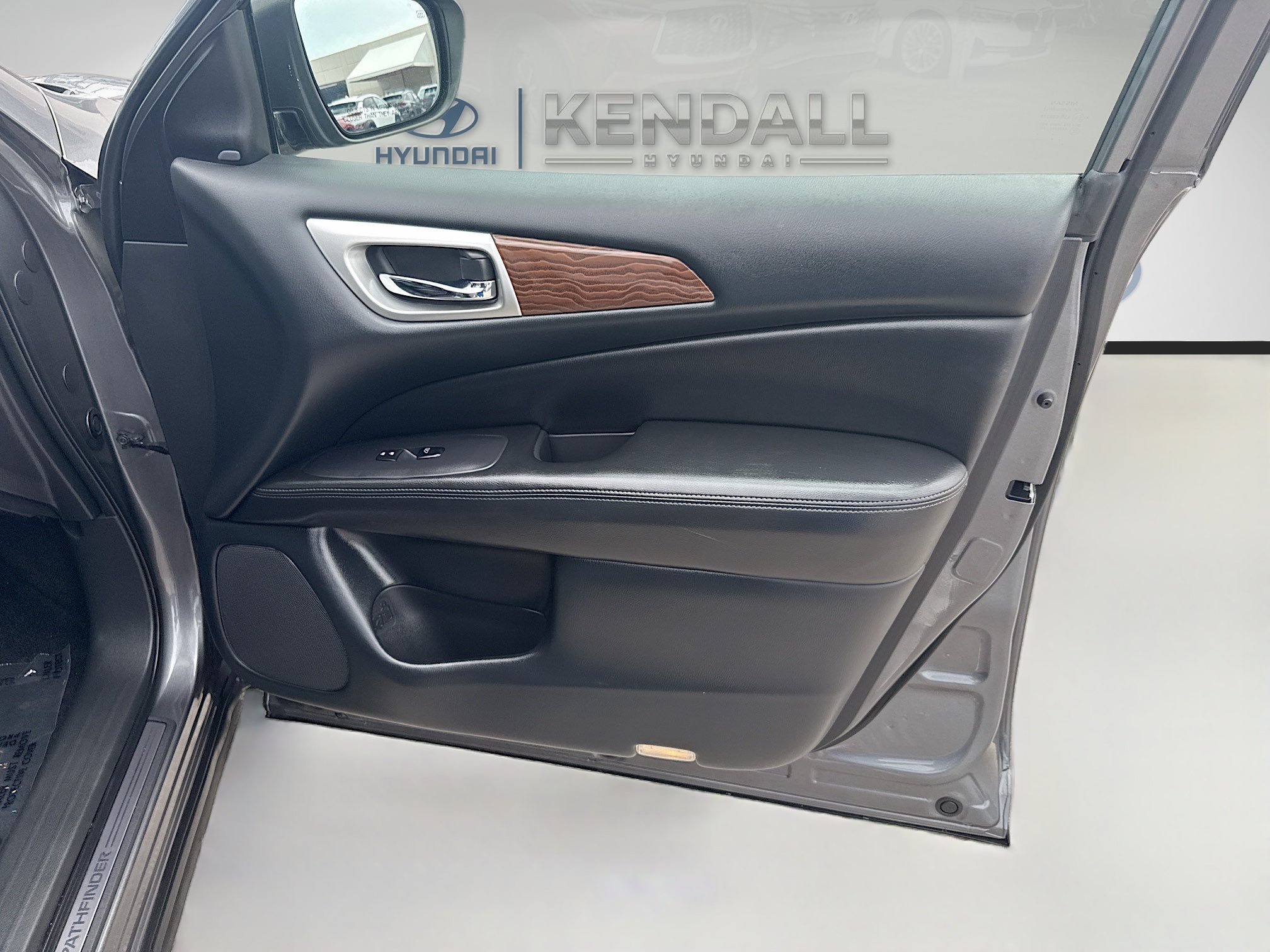 Used 2020 Gun Metallic Nissan Platinum image 32
