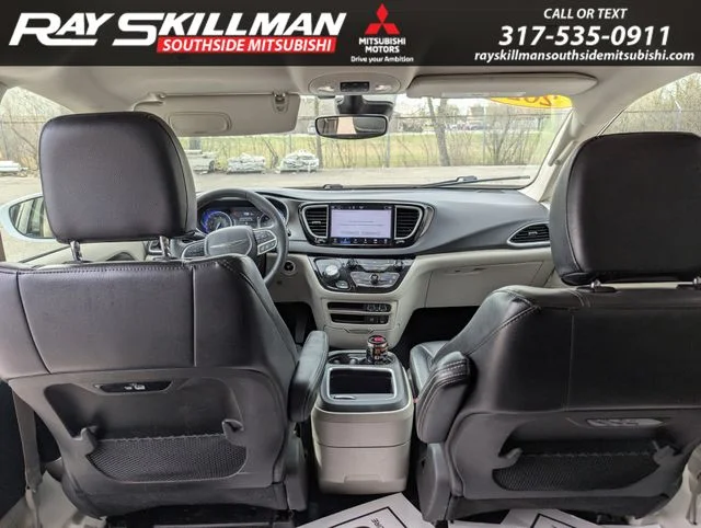 Used 2022 White Chrysler Touring L image 22