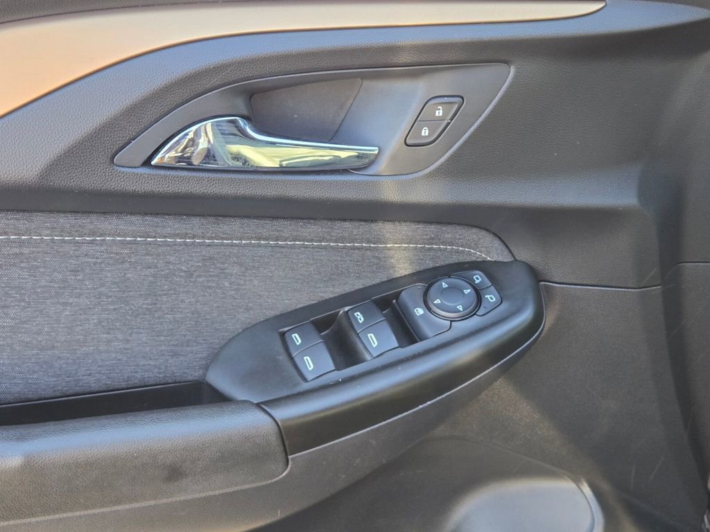 Used 2023 Mosaic Black Metallic Chevrolet ACTIV image 17