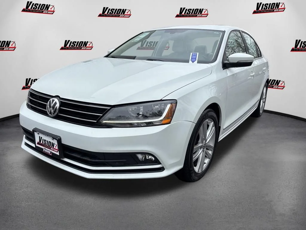 2017 Volkswagen Jetta 1.8T SEL Auto's photo