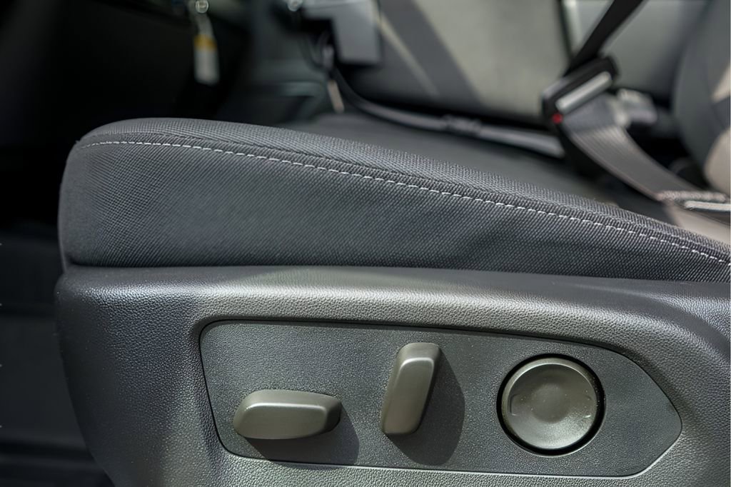 New 2026 Onyx Black GMC Elevation image 17