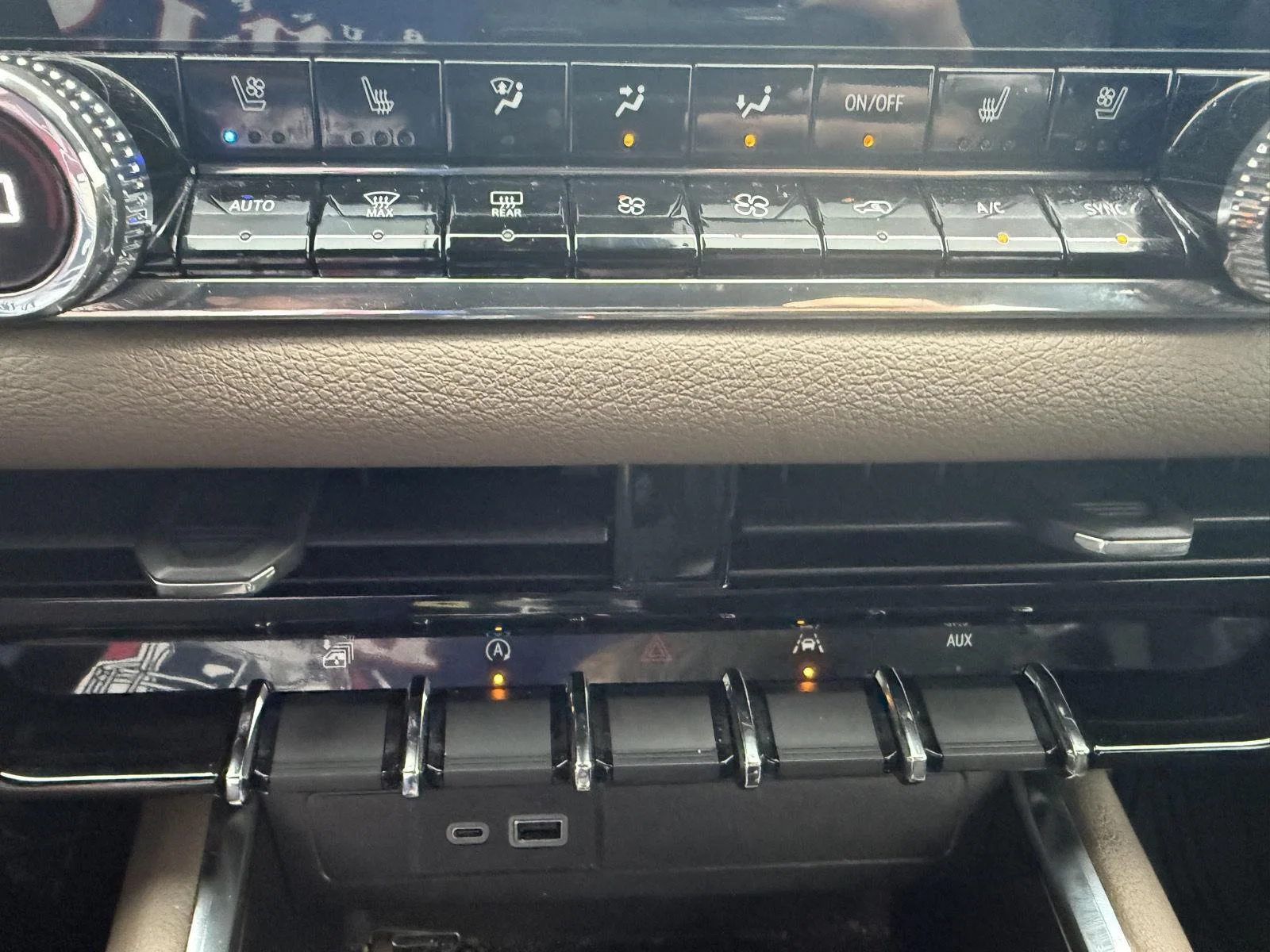 Used 2023 Sterling Metallic GMC Denali image 15