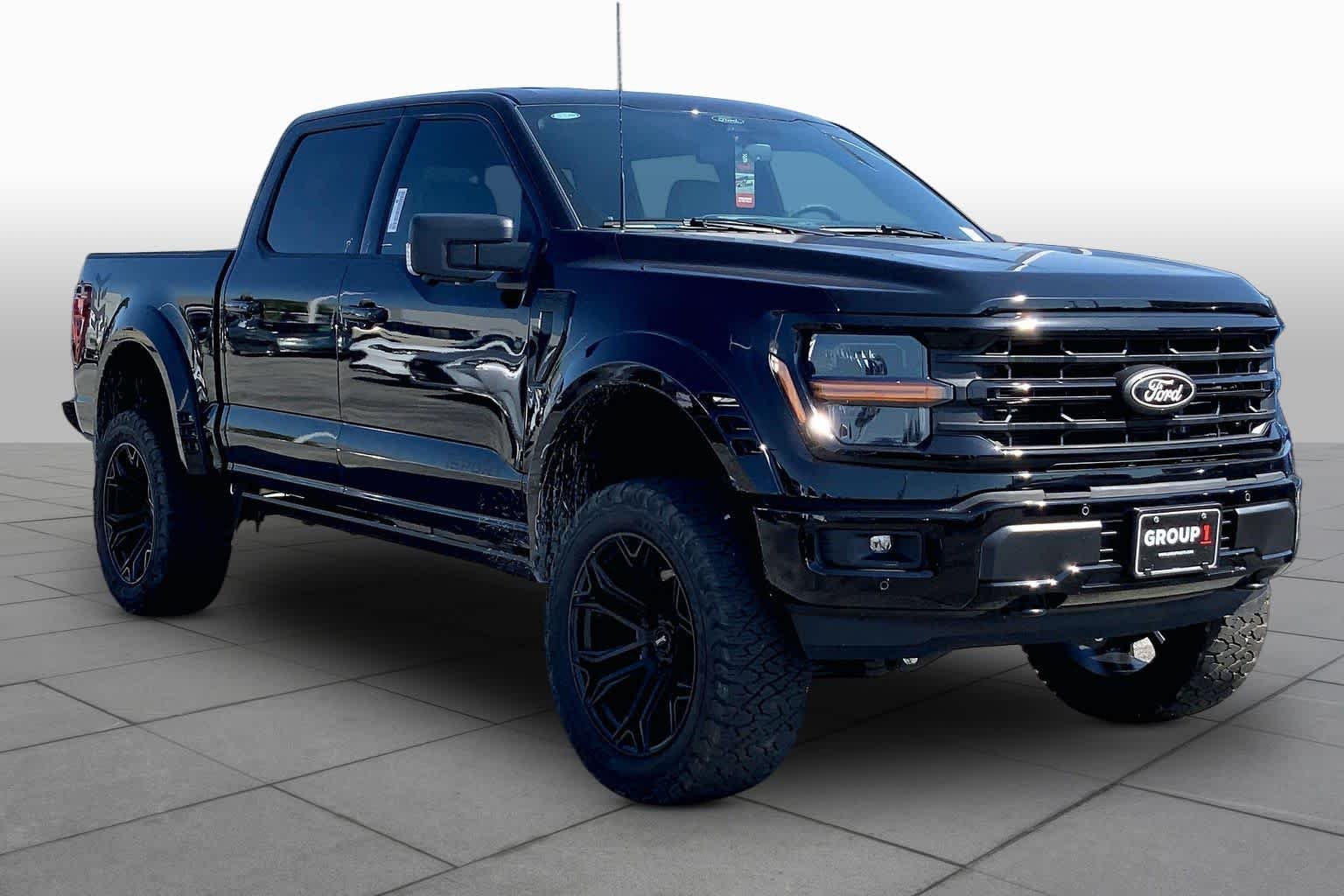 New 2026 Agate Black Metallic Ford XLT image 2