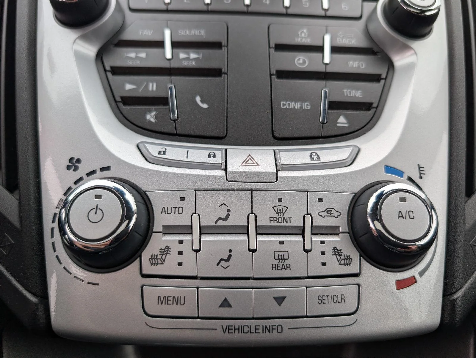 Used 2015  Chevrolet LT image 19