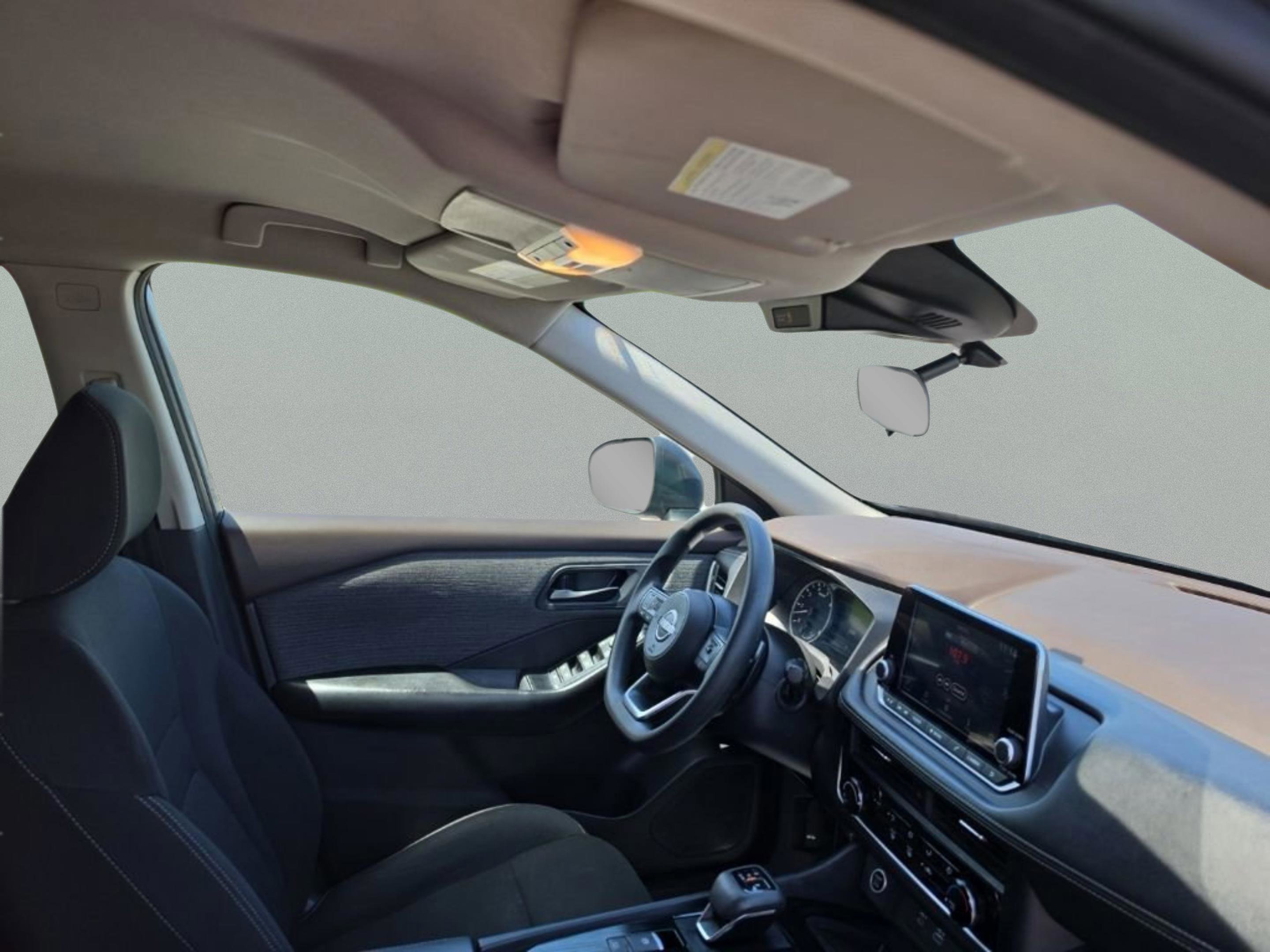 Used 2023 Gry/gray Nissan S image 29