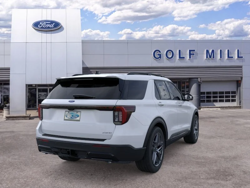 New 2026 Space White Metallic Ford ST-Line image 7