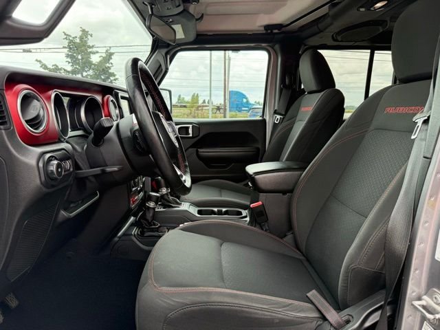 Used 2018 Silver Jeep Unlimited Rubicon image 16