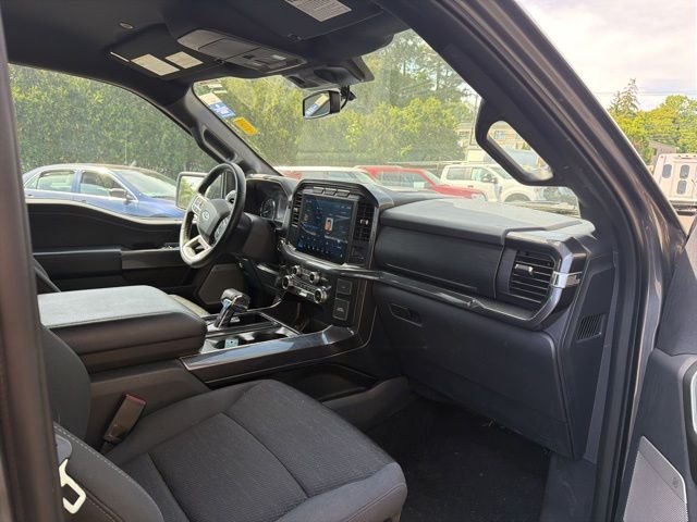 Used 2023 Gray Ford XLT image 9