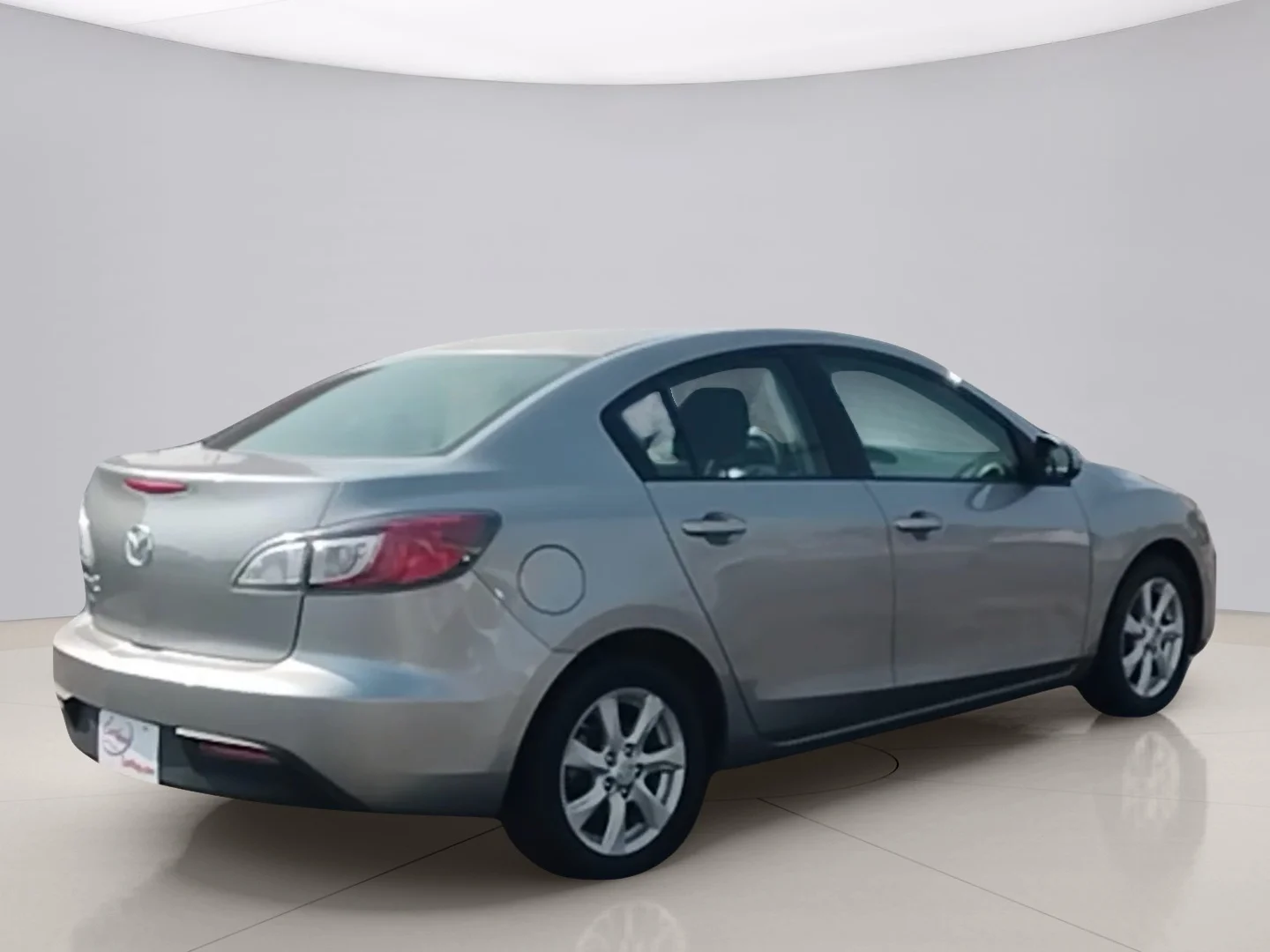Used 2010 Silver Mazda I TOURING image 5