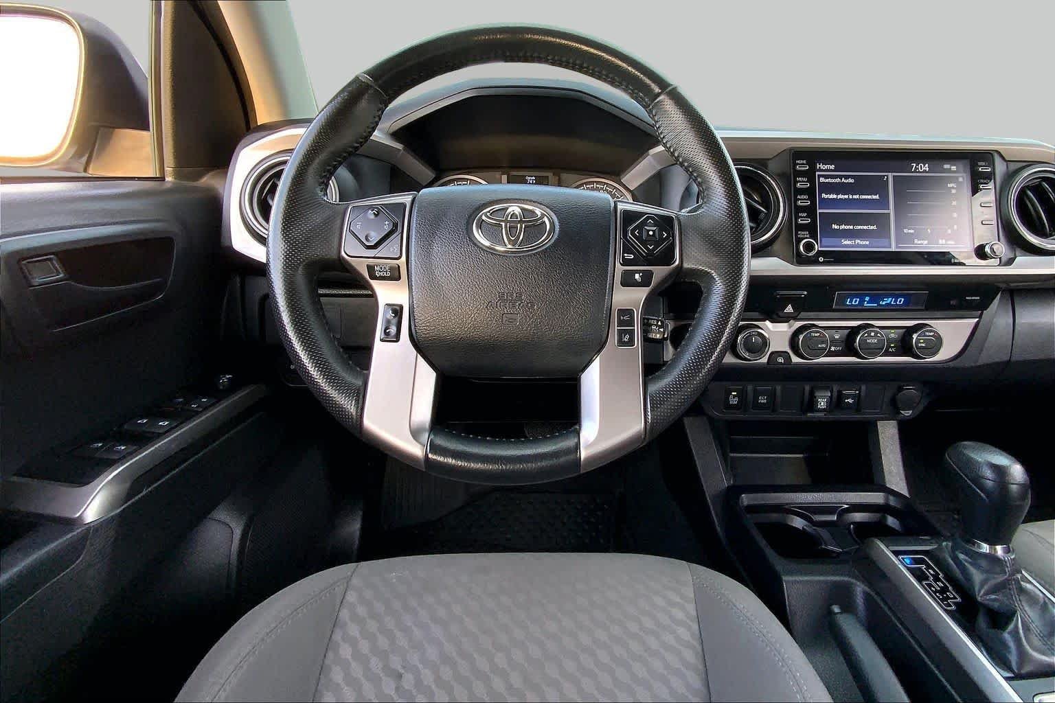 Used 2023 Ice Cap Toyota SR5 image 6