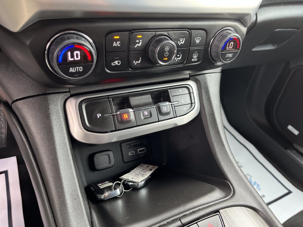 Used 2023 Silver GMC SLT image 20