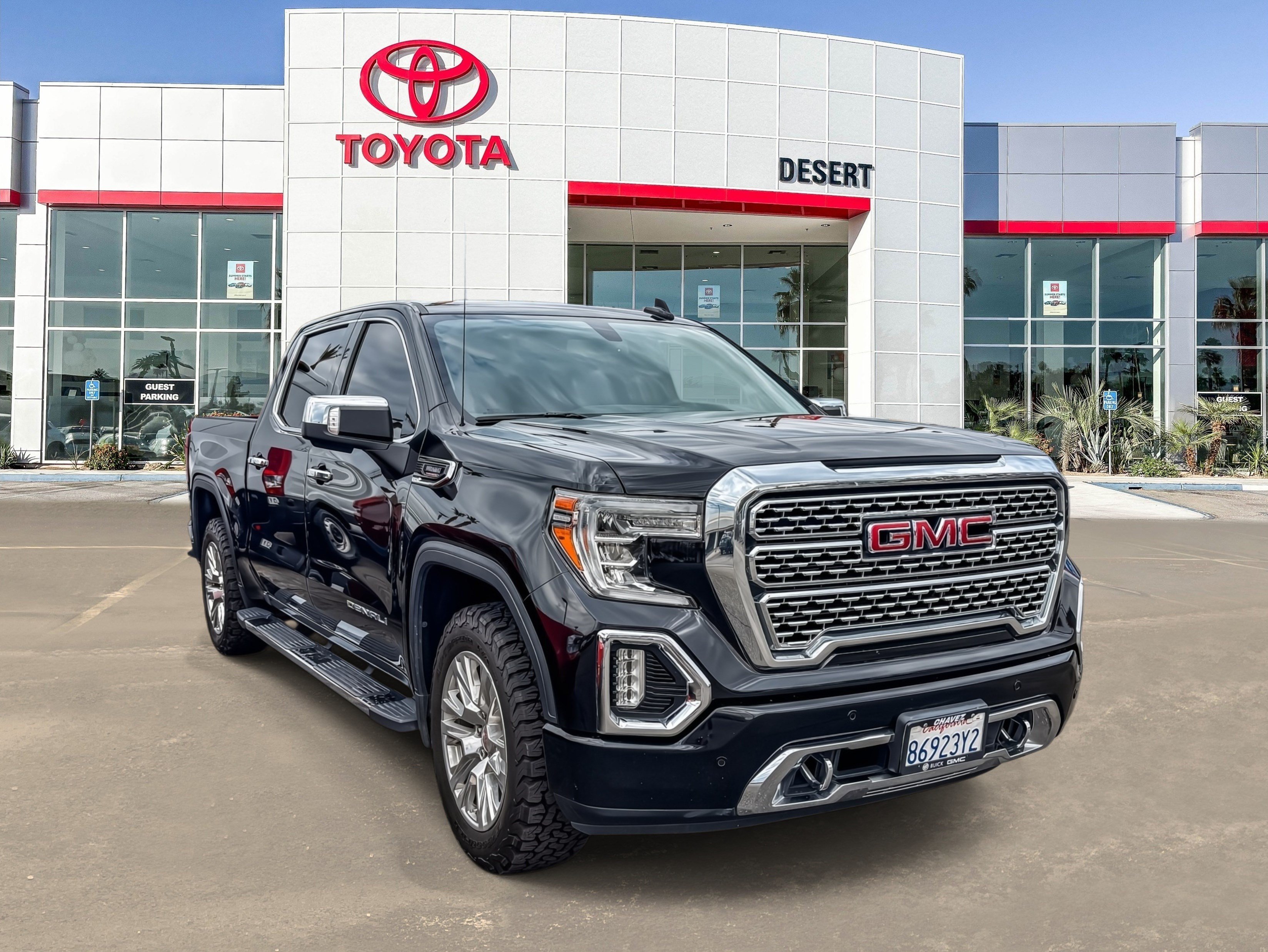 Used 2020 Onyx Black GMC Denali image 1