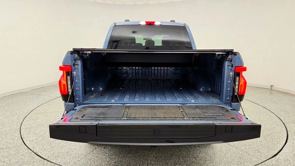 Used 2023 Azure Gray Metallic Tri-Coat Ford XLT 4WD SuperCrew 5.5