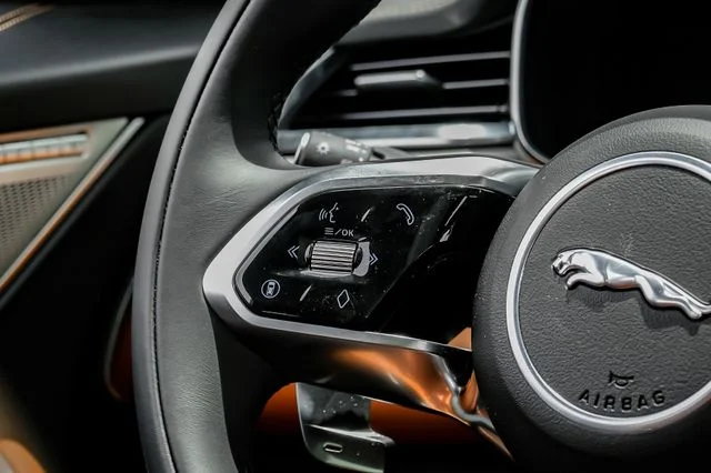2026 Jaguar F-Pace R-Dynamic S - Photo 19