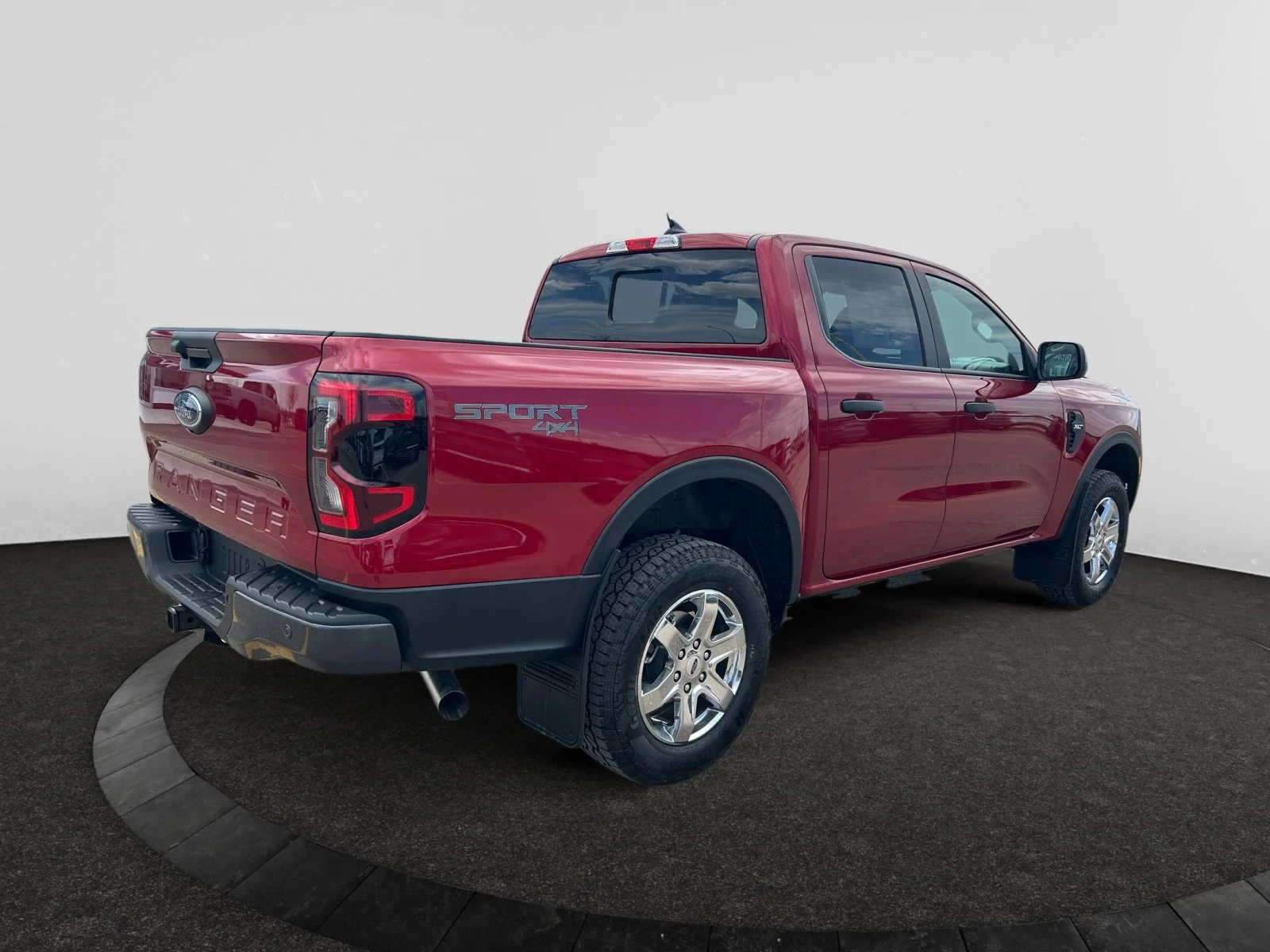 New 2026 Ruby Red Metallic Tinted Clearcoat Ford XLT image 5