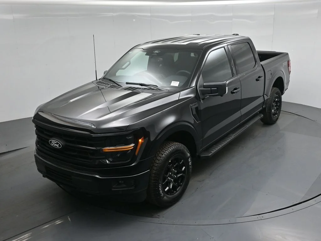 New 2026 Agate Black Metallic Ford XLT image 34