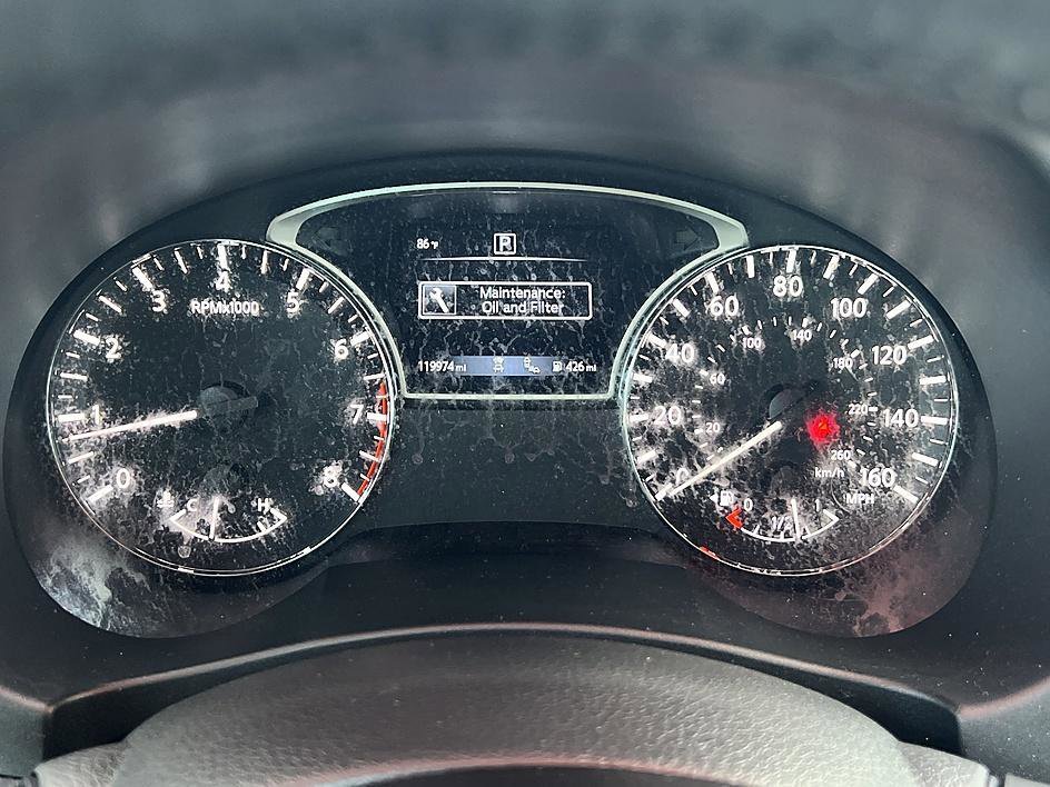 Used 2018 Super Black Nissan 2.5 SL image 23