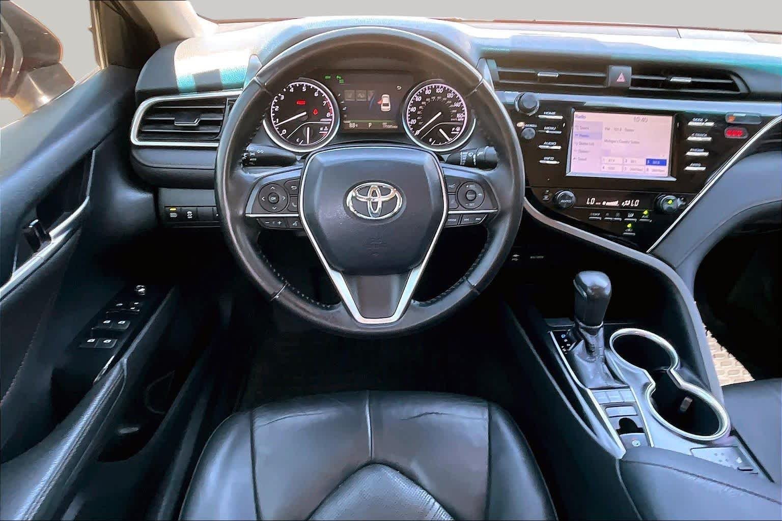 Used 2018 Ruby Flare Pearl Toyota XLE image 5