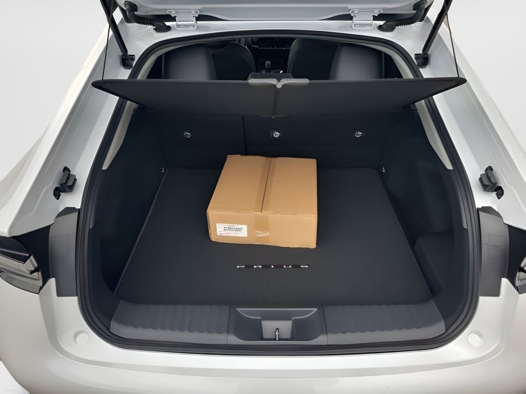 2026 Toyota Prius Plug-in Hybrid XSE - Photo 16