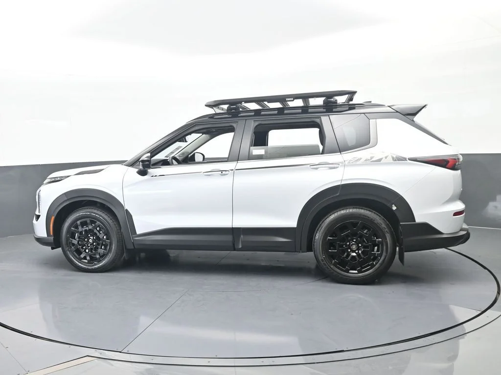 New 2026 White / Black Mitsubishi Trail Edition image 3