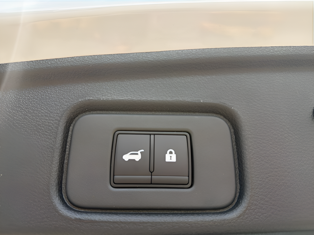 New 2026 White Nissan SL image 11