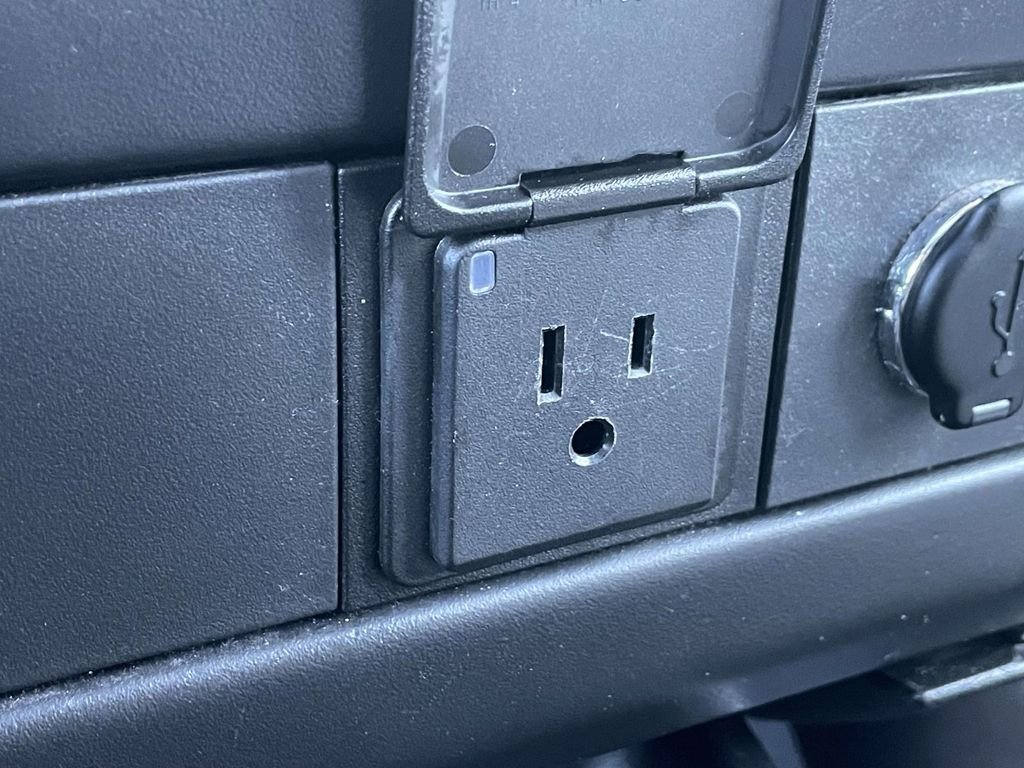2017 Chevrolet Express Passenger LS - Photo 28