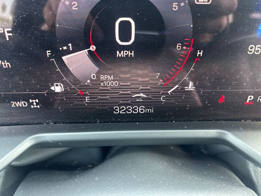 Used 2024 Red GMC Elevation image 19