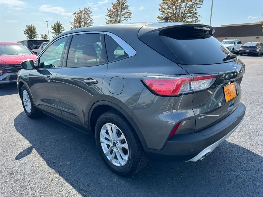 Used 2020 Gray Ford SE image 5
