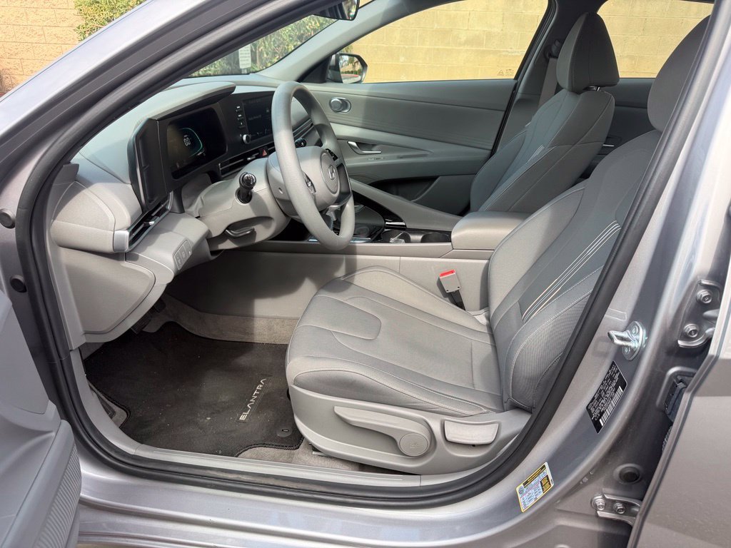 Used 2026 Silver Hyundai Blue image 20