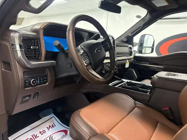 New 2026 Star White Metallic Tri-Coat Ford F-350® King Ranch® image 31