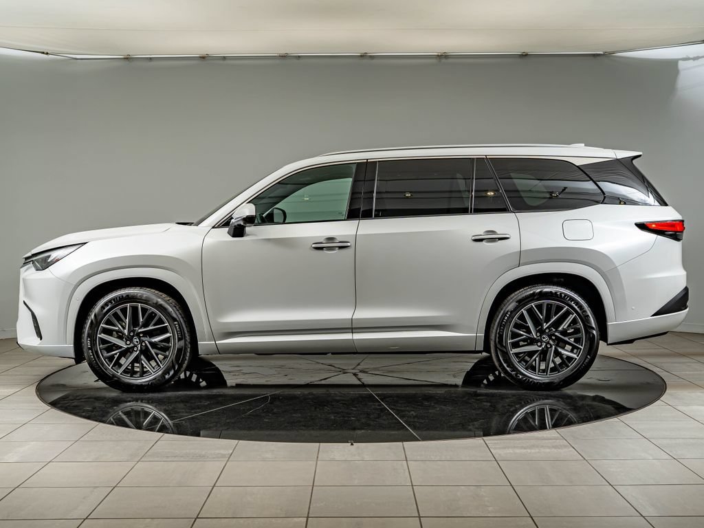 Used 2026 Pearl Lexus 350 Premium image 8