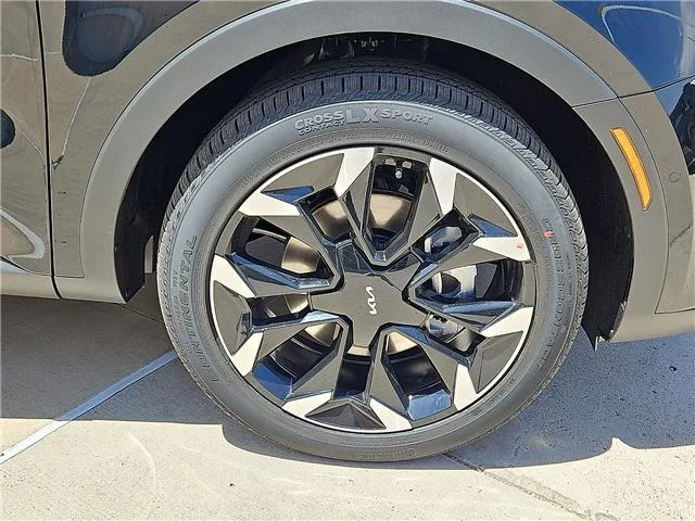 New 2026 Ebony Black KIA SX Front-Wheel Drive image 5