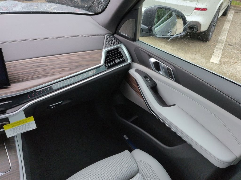New 2026 Skyscraper Grey Metallic BMW xDrive40i image 17