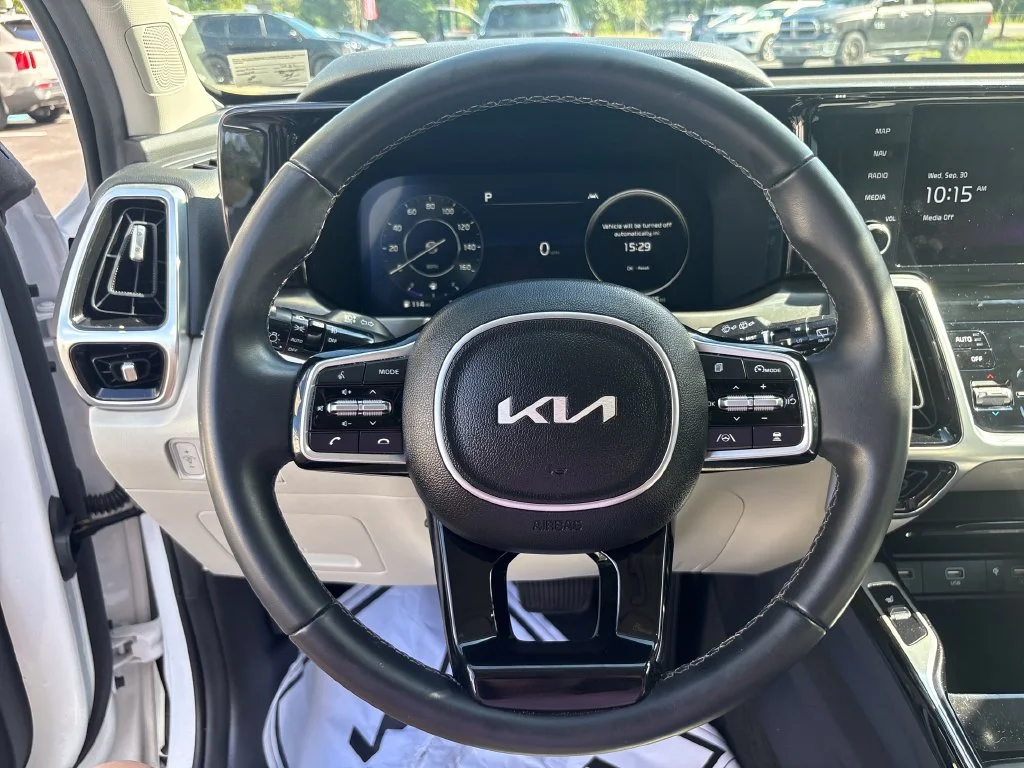 Certified Used 2023 White Kia SX image 18