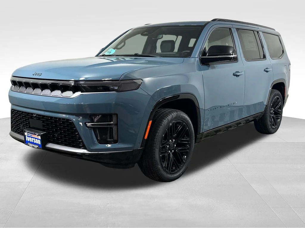 New 2026 Steel Blue Exterior Paint Jeep Limited Reserve image 4