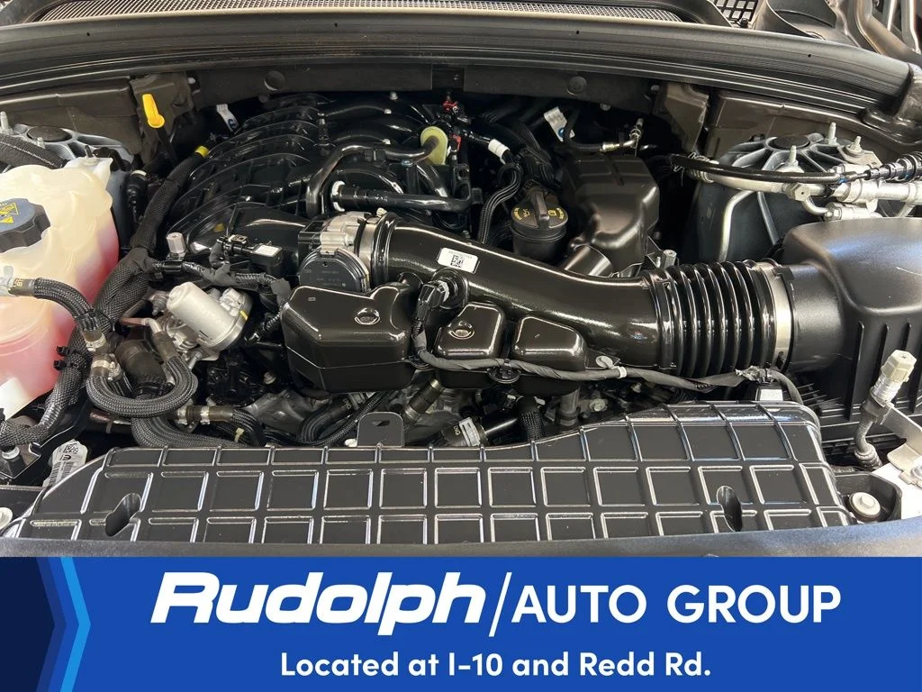 Used 2025 Silver Jeep Altitude image 25