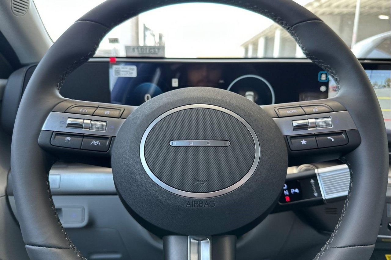 2025 Hyundai Kona EV SEL - Photo 27
