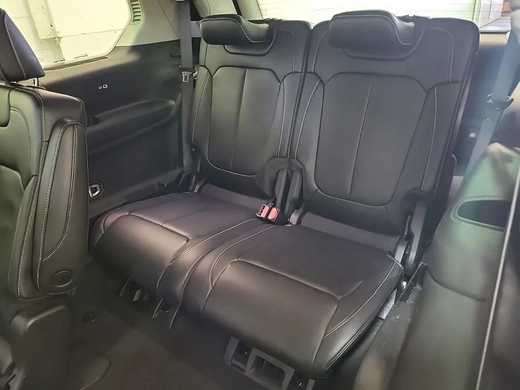 Certified Used 2022 White Jeep Limited image 15