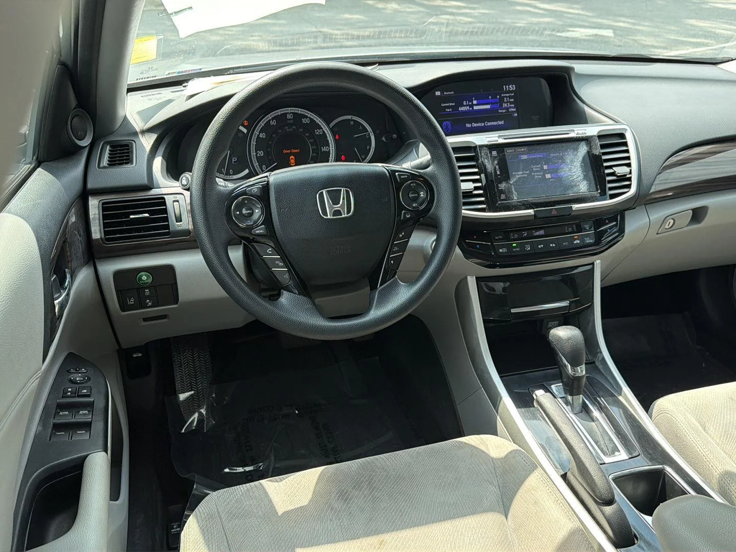 Used 2016 Lunar Silver Metallic Honda EX image 18