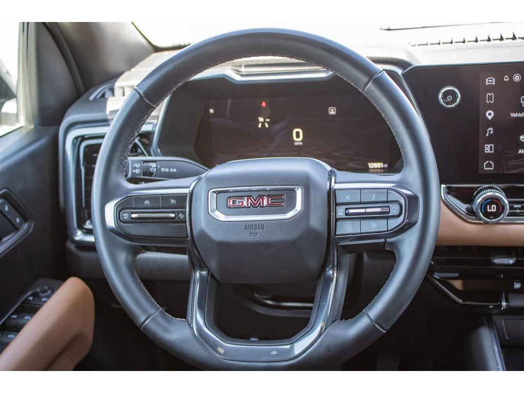 2025 GMC Canyon AT4 - Photo 35