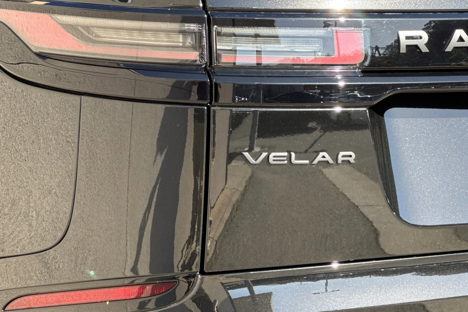 2026 Land Rover Range Rover Velar Dynamic SE - Photo 11