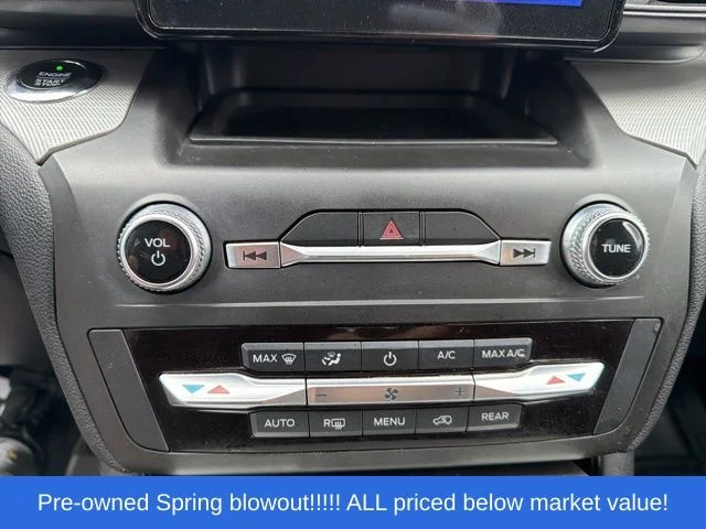 Used 2020 White Ford XLT image 35