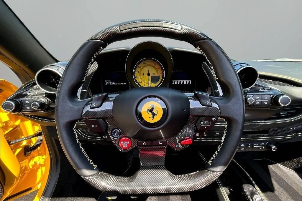 Used 2022 Giallo Modena Ferrari  image 9