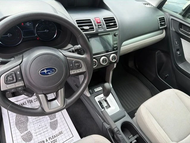 Used 2018 White Subaru 2.5i Premium image 18