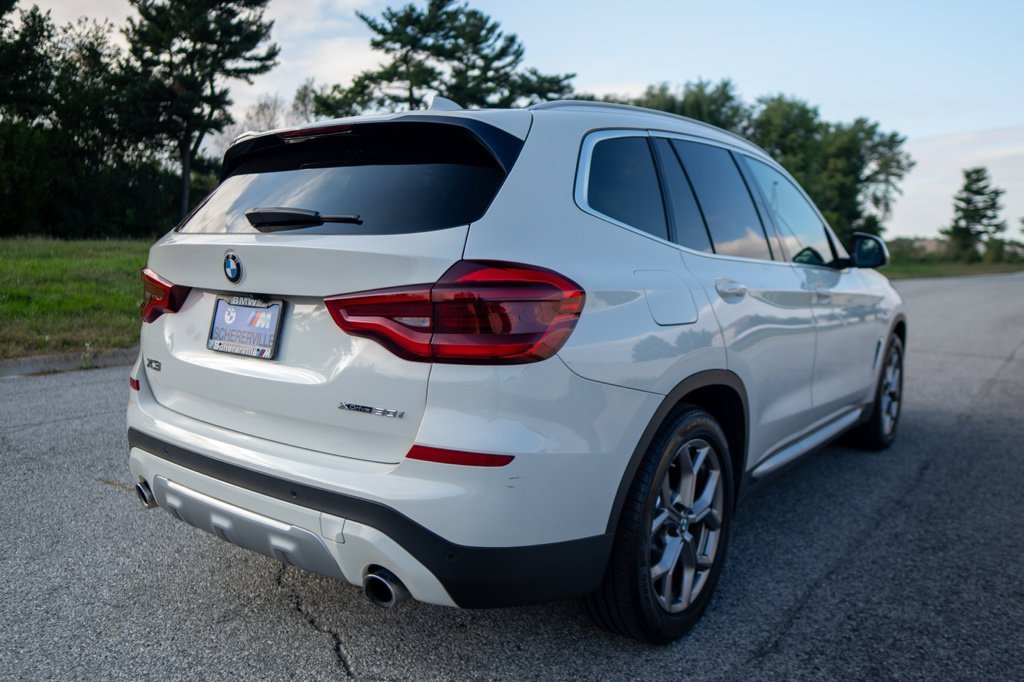 Used 2021 Alpine White BMW xDrive30i image 12