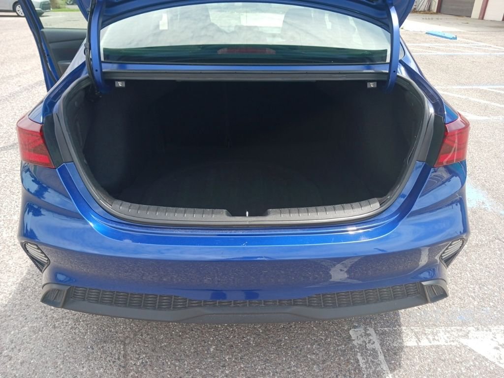 2024 Kia Forte LXS - Photo 21